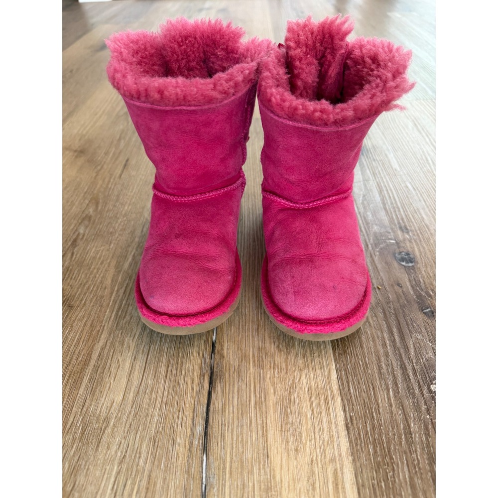 UGG Bailey Bow Boots Kids 10 Hot Pink Suede Shearling Winter Ribbon 1006675T